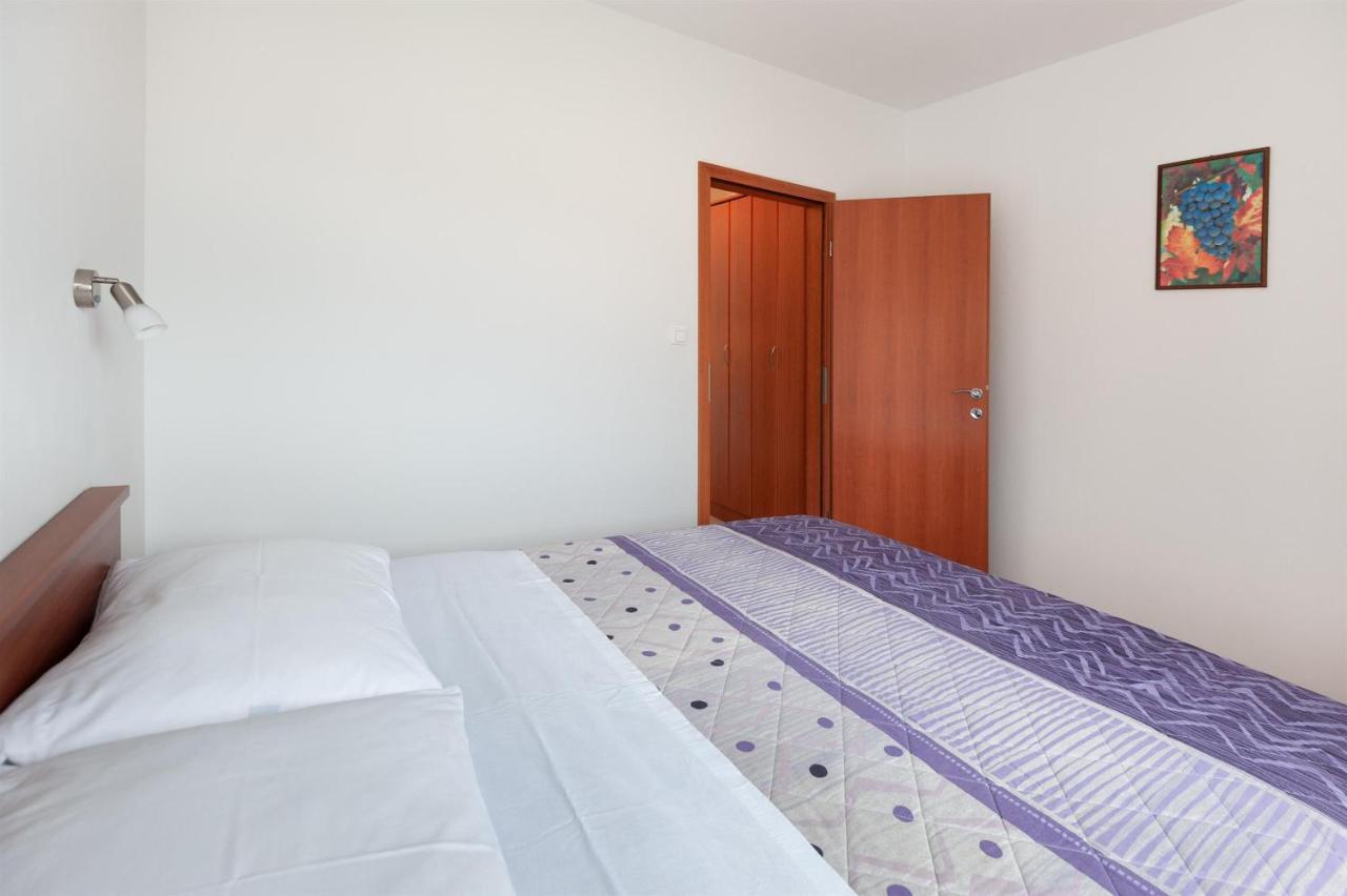 Apartments Lumaduma Трогир Экстерьер фото