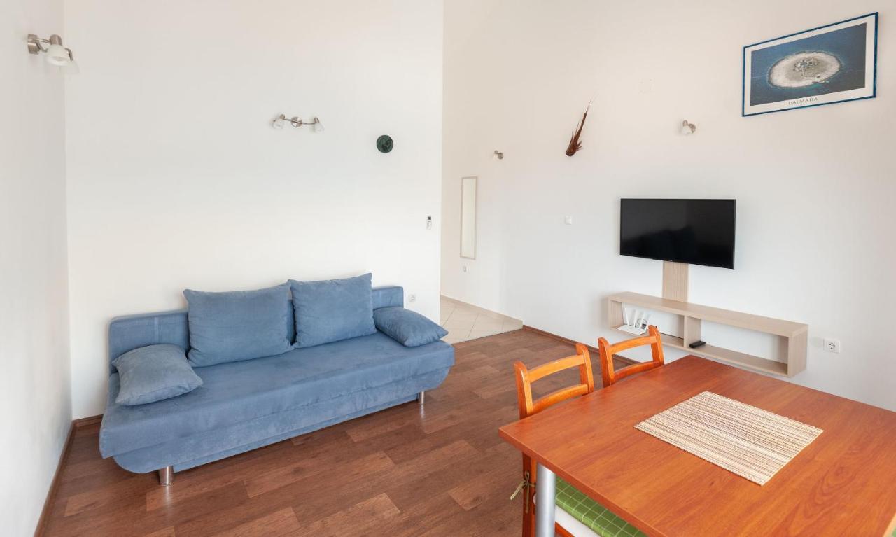 Apartments Lumaduma Трогир Экстерьер фото